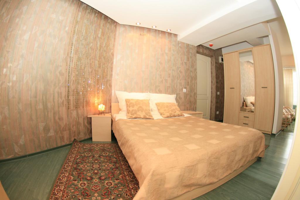 Pensiunea Studio Bacău Quarto foto